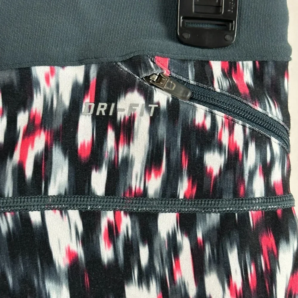 NIKE Womens Dri Fit Capri Crop Leggings Multicolor Size M
